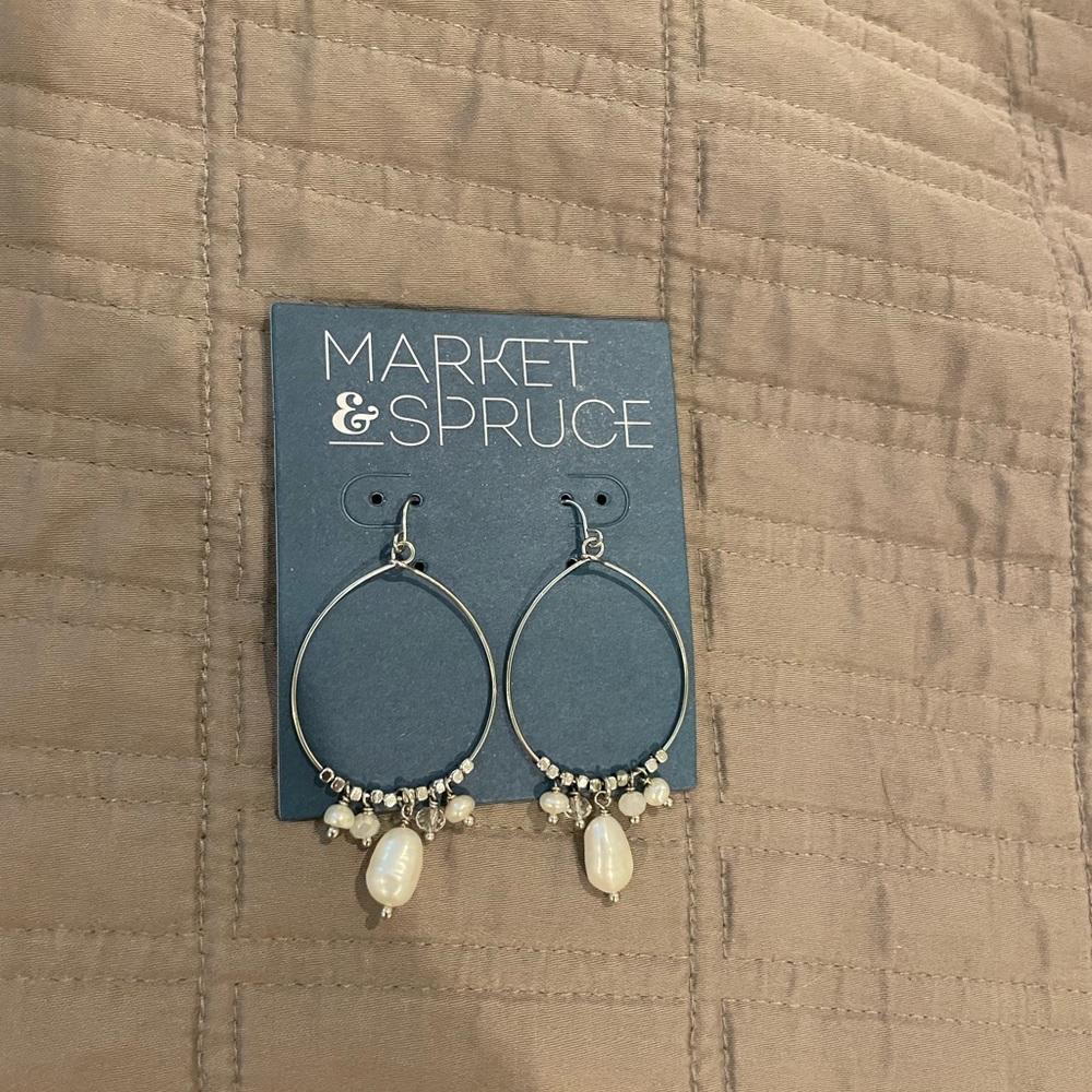 Market and spruce earrings